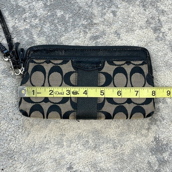 Coach Signature Stripe Double Zip Wristlet Pouch Wallet Black Gray - Picture 12 of 16